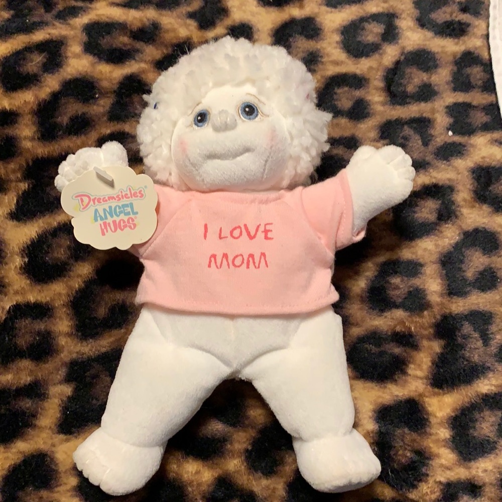 Dreamsicles Angel Hugs “I Love Mom” Plush